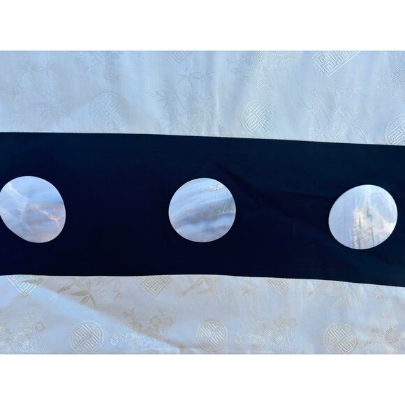 Handmade Silk Table Runner From Vietnam, Modern, 46"‎ x 16" - Picture 2 of 6